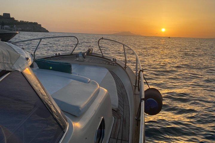 Erleben Sie den traumhaften Sonnenuntergang in Sorrento