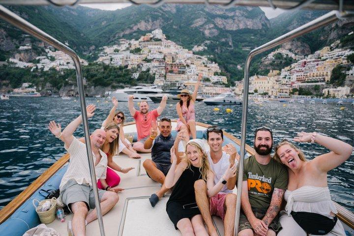 Tour privado en barco por la costa de Amalfi desde el puerto de cruceros de Salerno