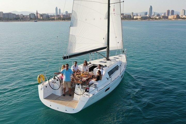 Excursion à la voile Barcelone et visite d'une cave à Tiana