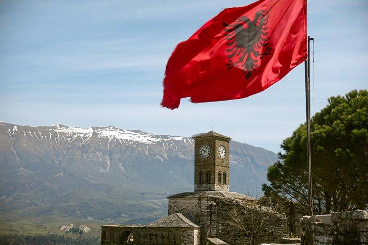 Tour privato di un giorno di Gjirokastra, Butrinto e Saranda da Tirana