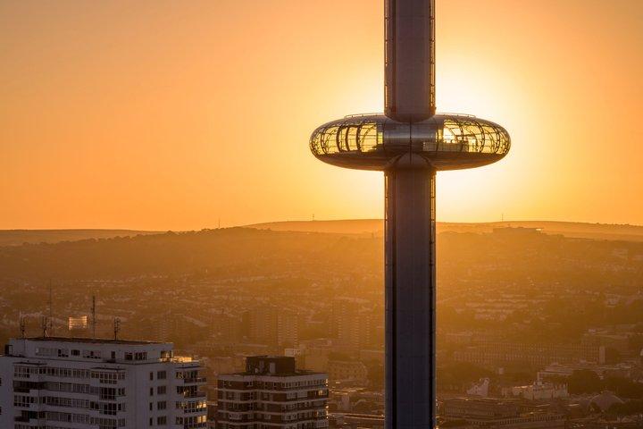 Brighton i360：スカイバー360チケット（シャンパンまたはソフトドリンク付き）