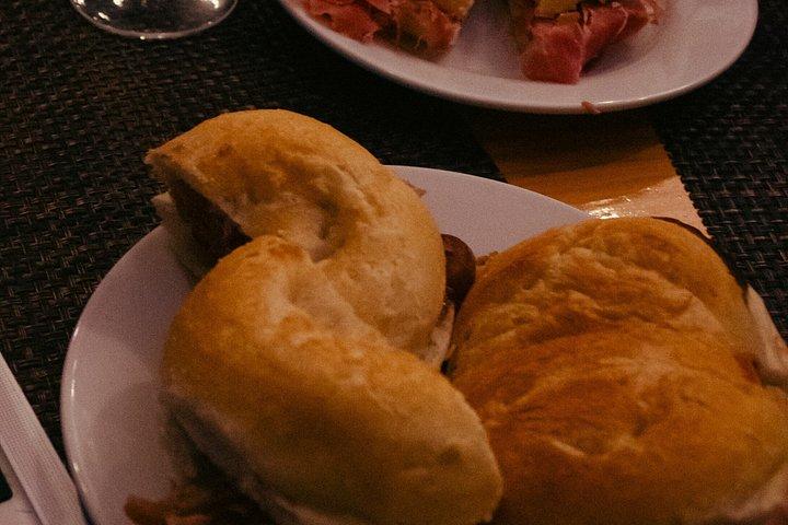 銀人派試食付きリスボンストリートフード＆デザートツアー