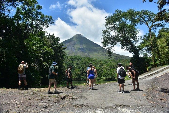火山ハイキングと吊り橋のあるラ・フォルトゥナ・ジップライン