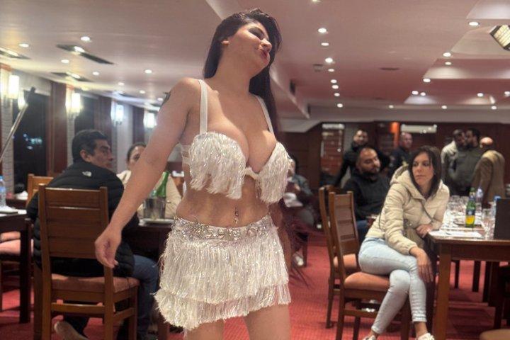 カイロナイル川ディナークルーズ（ベリーダンス、田ノ浦＆ピックアップ付き）
