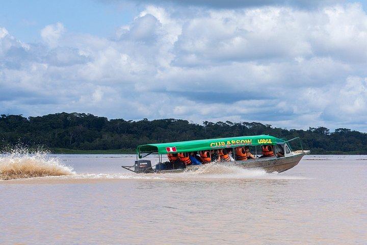 キュラソウ アマゾン ロッジでのアマゾン熱帯雨林 3 日間ツアー