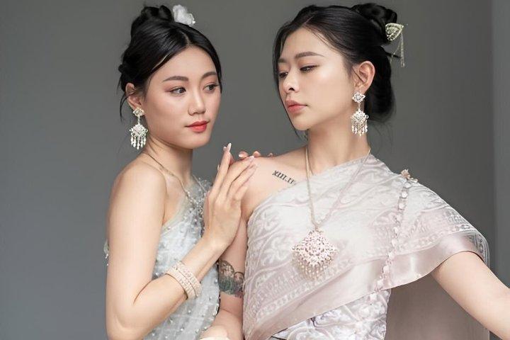 グラデュムスタジオタイ文化のドレスアップ