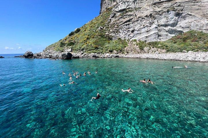 De Anzio : Ponza Boat Tour Natação & Almoço + Bilhetes de Ferry