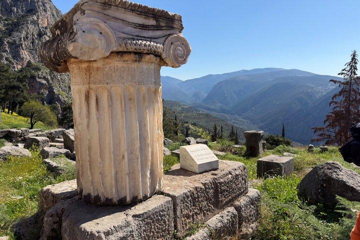Athene : Delphi Kleine groepsrondleiding Heiligdom van Apollo en Arachova