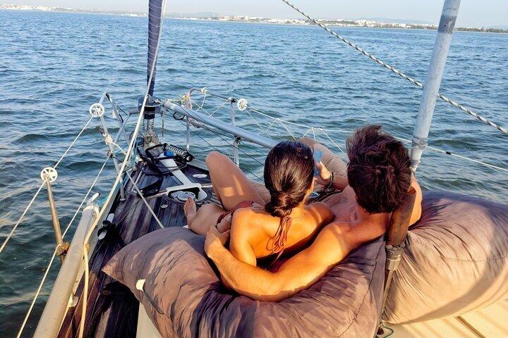 Lisboa Sunset ou passeio diário de barco no rio Tejo com bebidas
