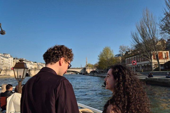 Sonnenuntergangs- und Abend-Champagner-Kreuzfahrten auf der Seine in Paris