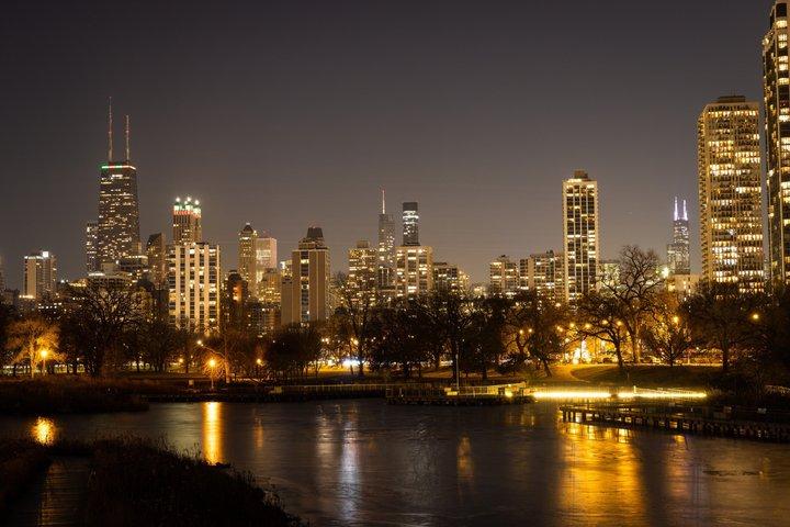 Excursión privada nocturna a Chicago y paseo panorámico frente al lago