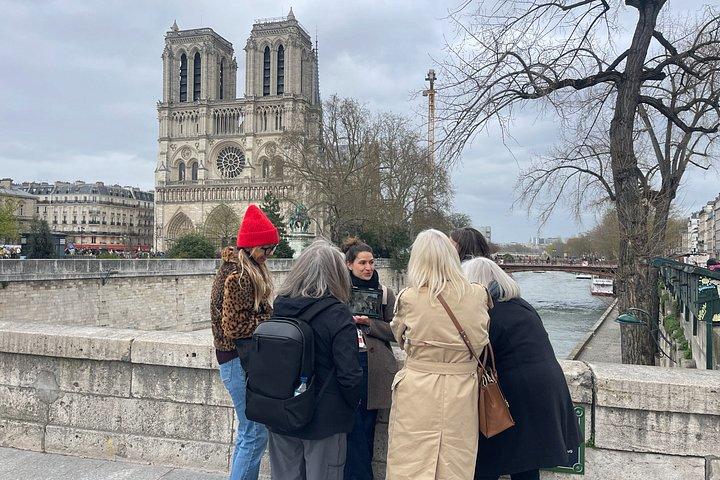 Private oder halbprivate Notre Dame Reborn Inside Tour
