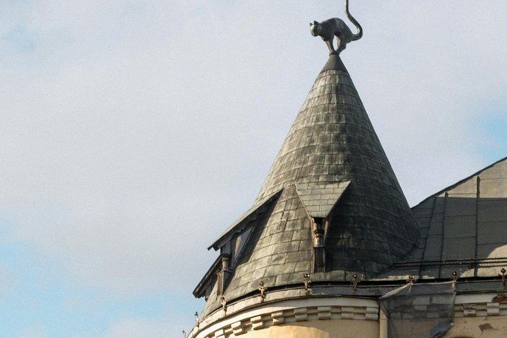 Gothic Spires to Guilds Riga Old Town Self Guided Walk mit App
