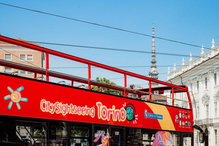 市内観光トリノ乗り降り自由バスツアー
