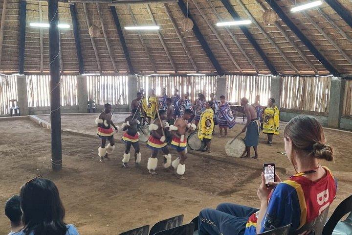 Eswatini with Traditions Nature and Excitement