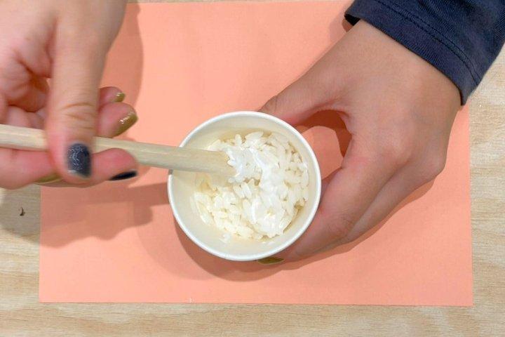 イクラ丼アート＆ラッキーカプセルトイ：最大5,000円が当たる！