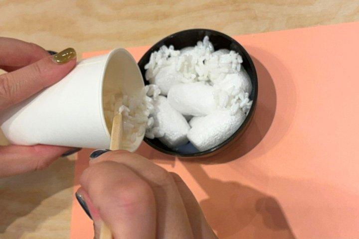 イクラ丼アート＆ラッキーカプセルトイ：最大5,000円が当たる！