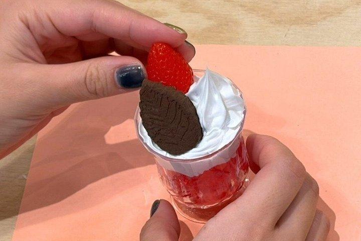 Sparkling Night Parfait and Lucky Capsule Toy