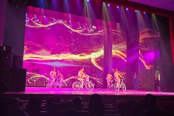 Beijing Acrobatic Show is absolutely explosive at Red Theater