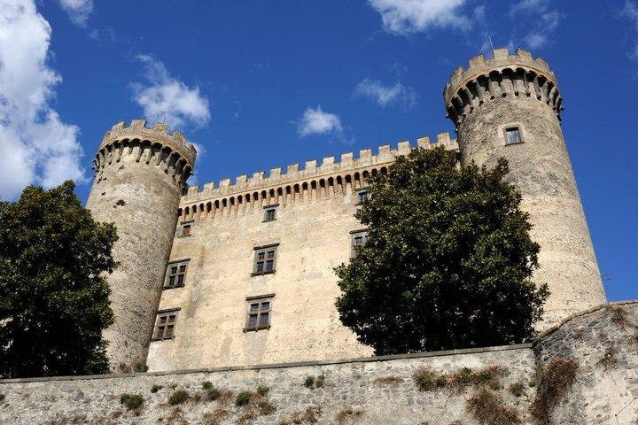 Day Trip to Bracciano Castle and Lake Bracciano from Rome