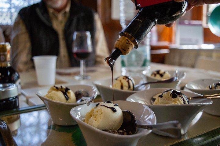 Geschmack der Tradition : Parmigiano, Wein & Balsamico Tour ab Bologna
