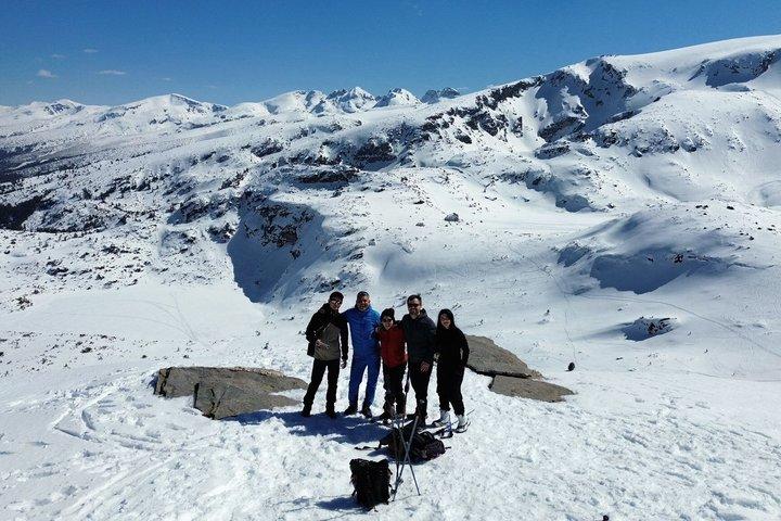 Seven Rila Lakes Guided Hike from Sofia with Lunch and Hot spring