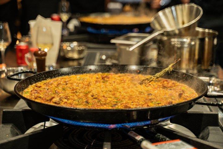 ボケリア市場見学、パエリア料理教室、サングリア＆タパス