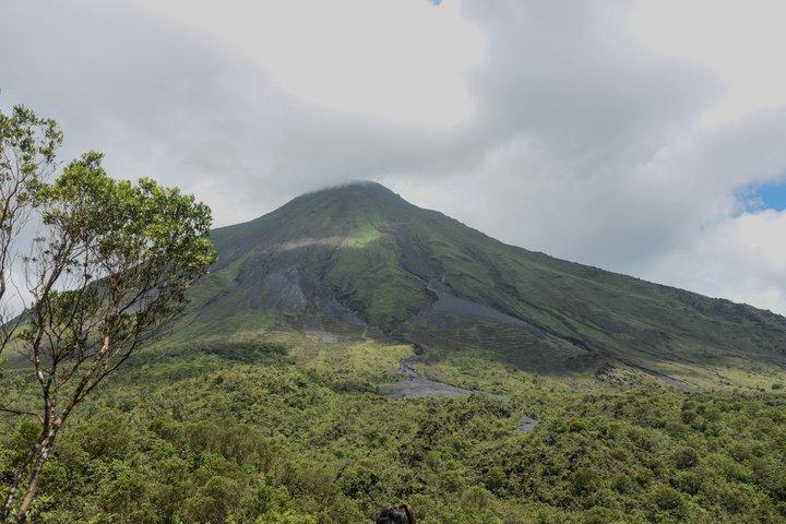 火山ハイキングと吊り橋のあるラ・フォルトゥナ・ジップライン