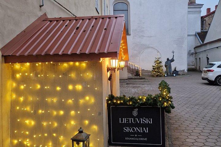 Degustações de vinho e mel locais em Vilnius Old Town Cellars