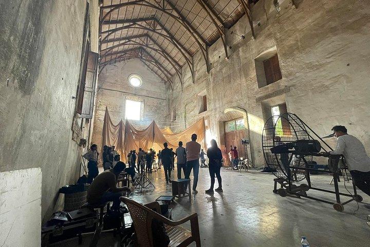 Mumbai Private Bollywood Studio Tour with Transfer