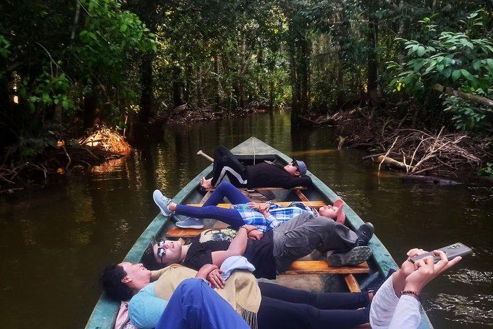 タンボパタのサンドバル湖への終日観光