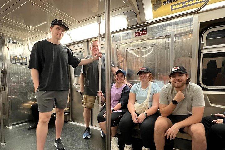 セントラルパークからブルックリン橋とダンボを巡るNYCツアー
