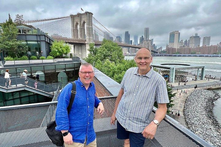 セントラルパークからブルックリン橋とダンボを巡るNYCツアー