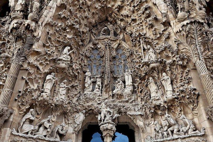 Barcelona : Tour privado en familia sin colas por la Sagrada Familia