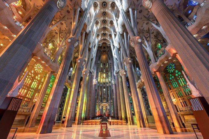 Barcelona : Tour privado en familia sin colas por la Sagrada Familia