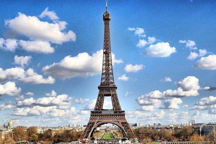 Visite privée de Paris de 3 heures en minivan avec champagne