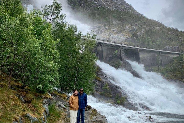 Langfoss og Stordalsvatnet fra Haugesund, lille gruppe tur