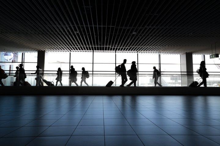 ベネチア空港からベネチア市内中心部のホテルへの専用到着転送