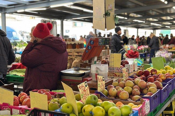 フィレンツェ食文化ツアーサンタンブロージョ市場試食