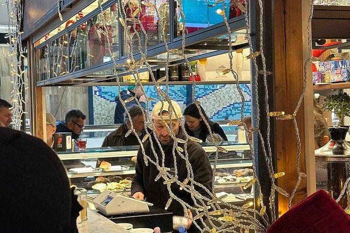 フィレンツェ食文化ツアーサンタンブロージョ市場試食