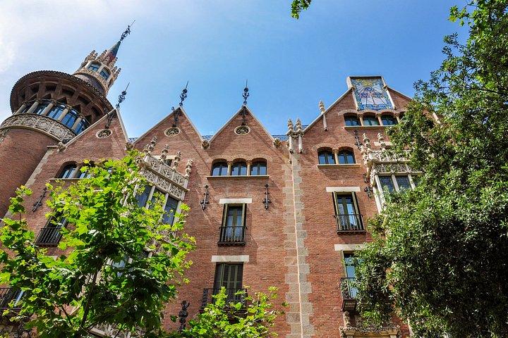 Barcelona Architecture Tour: Insider Secrets with Local Architect