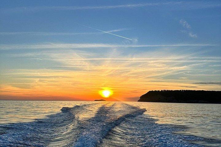Cavtat Scenic Sunset Boat Trip com bebidas ilimitadas