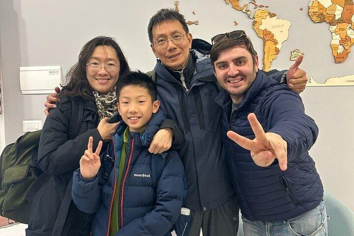 バーリ発アルベロベッロ トゥルーリとポリニャーノ ア マーレのベスト バス ツアー