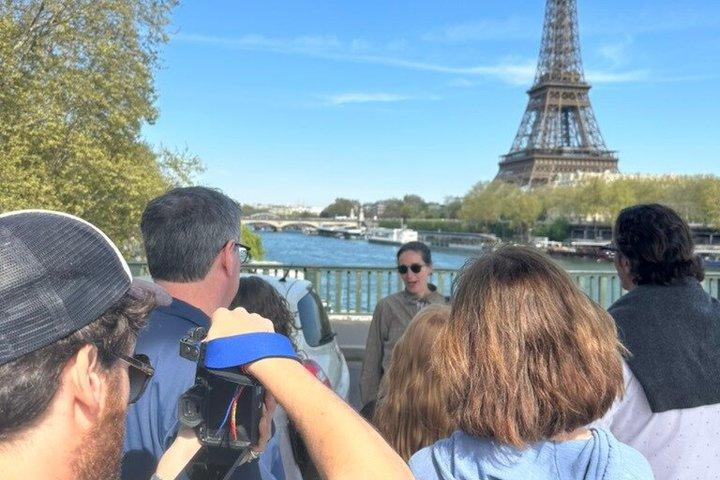 Tour privato di mezza giornata a piedi e in metropolitana Parigi