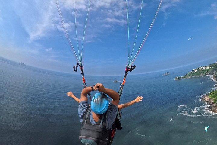 パラペンテ・リオ・デ・ジャネイロ：リオ上空のパラグライダータンデムフライト