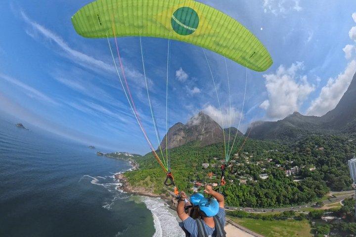 Tandem-Gleitschirmflüge in Rio de Janeiro. Fliegen Sie mit uns nach Rio