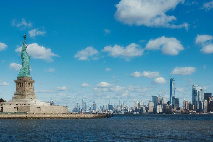 ニューヨーク発フィラデルフィア、ワシントン D.C.、ナイアガラの滝、ボストン 6 日間ツアー