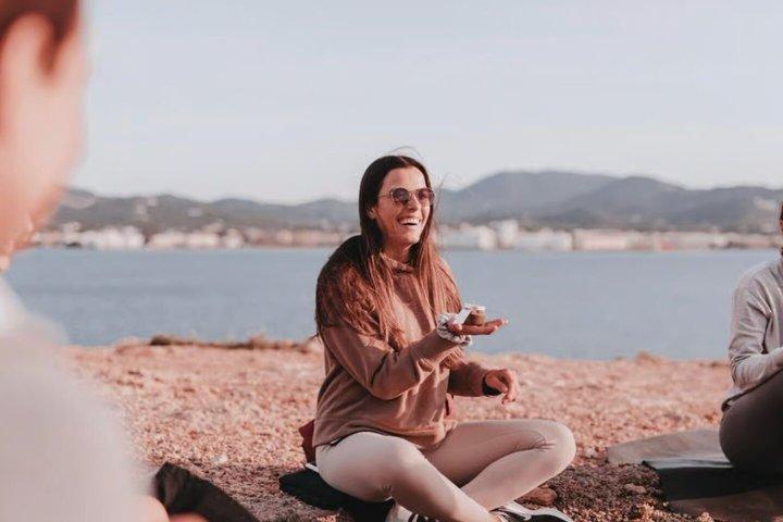 Ibiza Secret Sunset Cove Yoga e Cava Experience