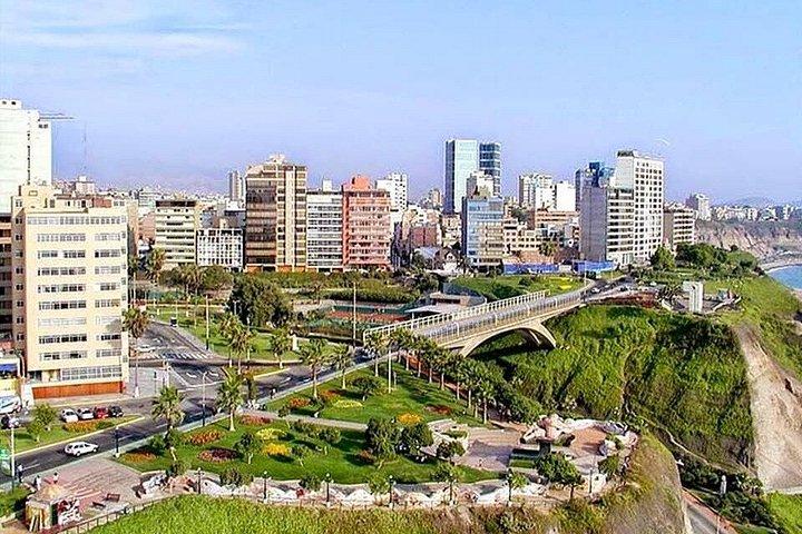 Miraflores Barranco and Larco Museum Tour