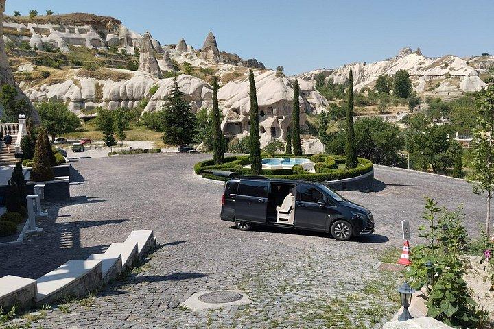 カイセリまたはネフセヒル空港からのカッパドキアプライベートVIP送迎